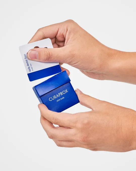 Curaprox dental floss DF 850 daily, 50m