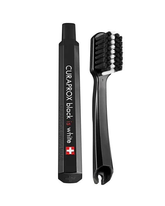 Travel set, Black is white