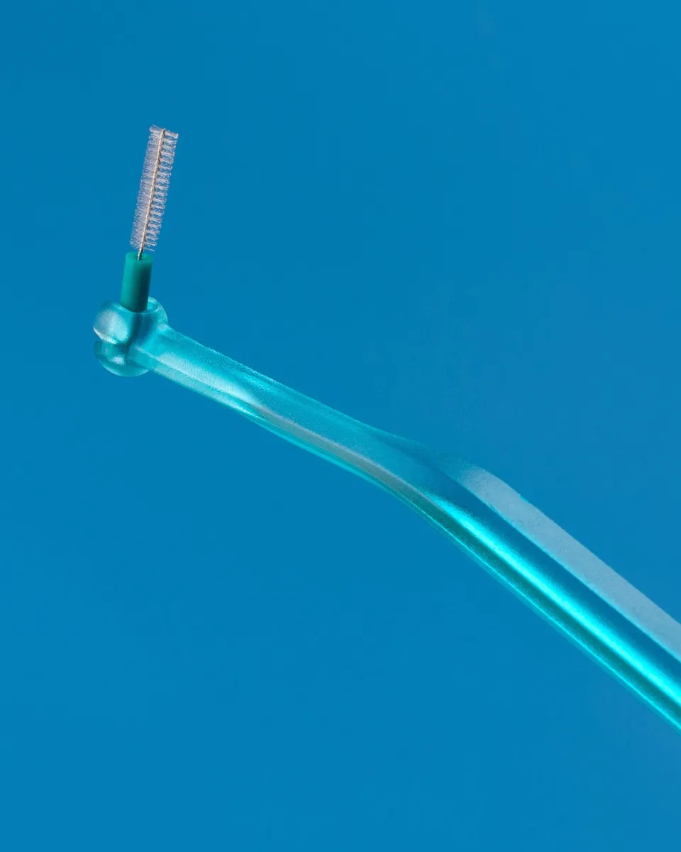 UHS 470 Interdental brush holder three pcs., blue | Curaprox Shop