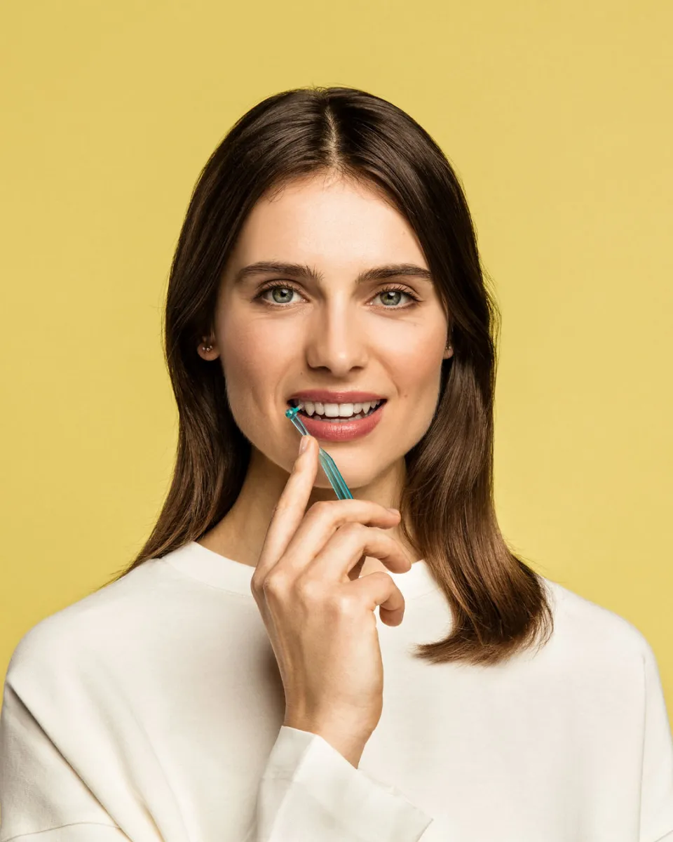 UHS 470 Interdental brush holder three pcs., blue | Curaprox Shop