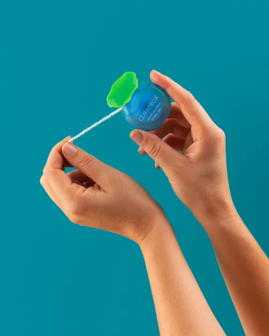 Special floss for implants and braces